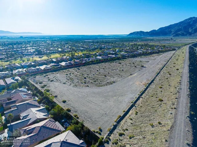 9.21 AC E Madison St & Ave 62, LQ Land A