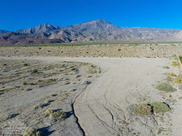 9.21 AC E Madison St & Ave 62, LQ Land A