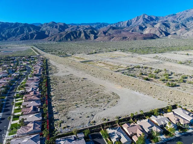 9.21 AC E Madison St & Ave 62, LQ Land A