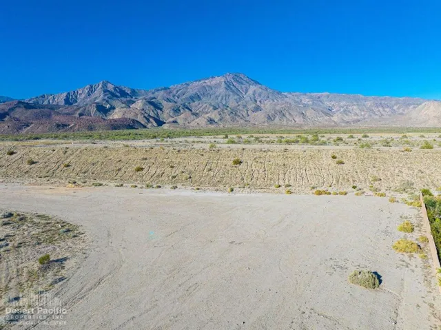 9.21 AC E Madison St & Ave 62, LQ Land A