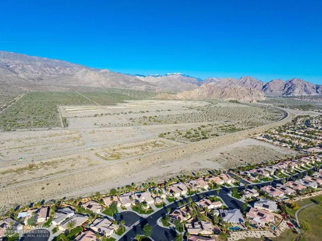 9.21 AC E Madison St & Ave 62, LQ Land A