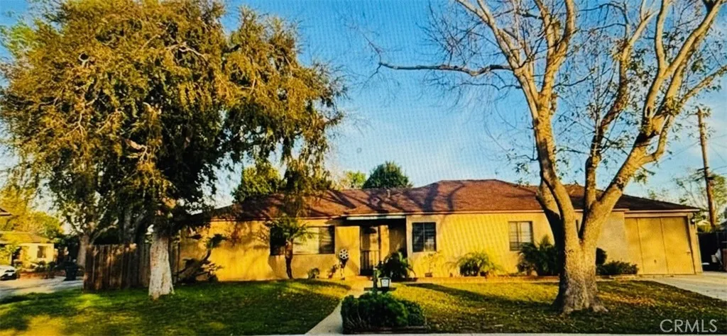 2064 State Avenue, Costa Mesa, California 92627
