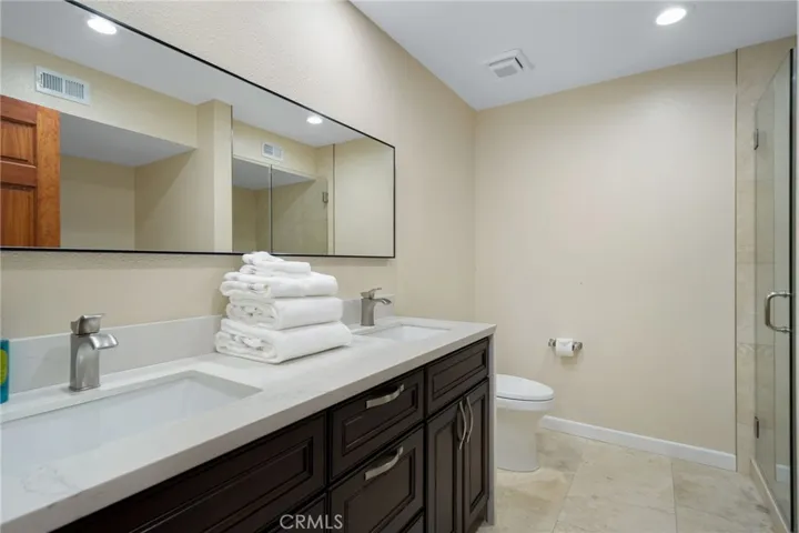 Master bath 2