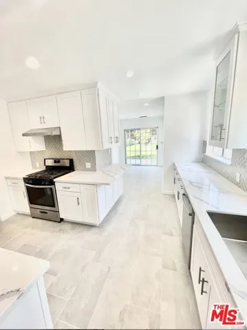 4743 Ambrose Avenue, Los Angeles, California 90027