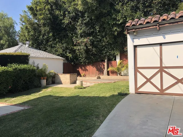 4743 Ambrose Avenue, Los Angeles, California 90027