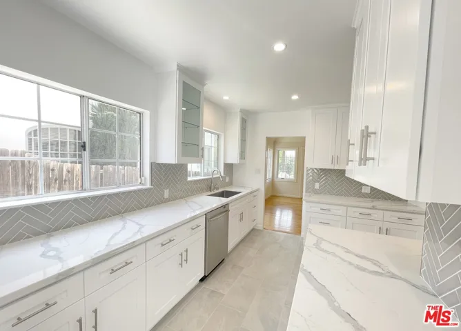 4743 Ambrose Avenue, Los Angeles, California 90027