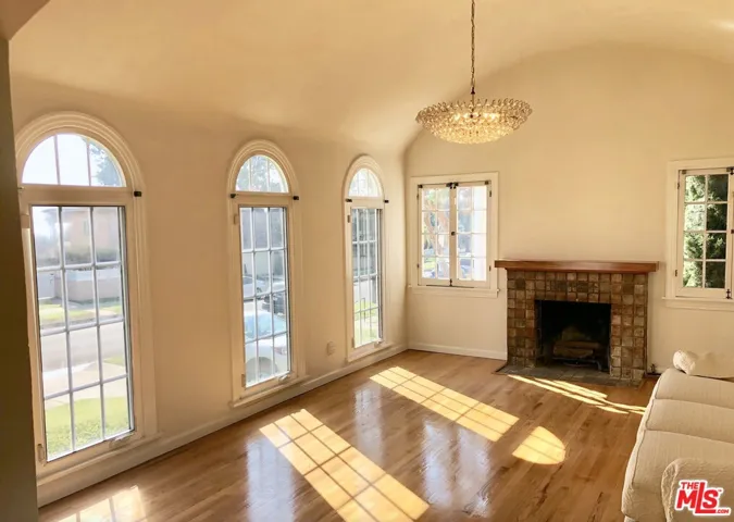 4743 Ambrose Avenue, Los Angeles, California 90027