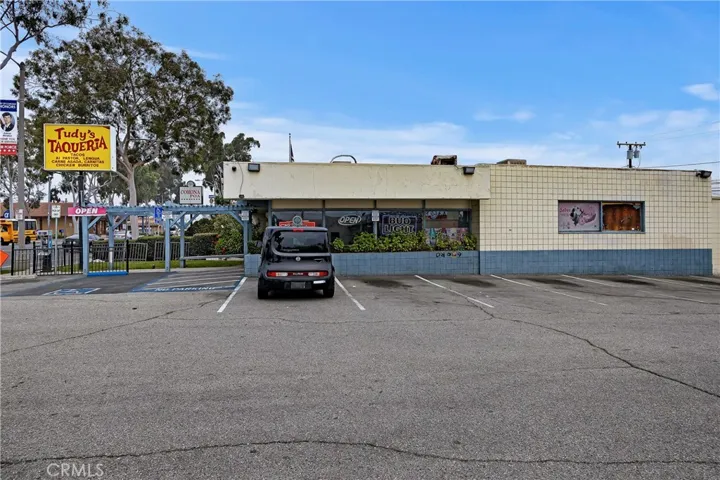 1013 W Sixth Street, Corona, California 92882
