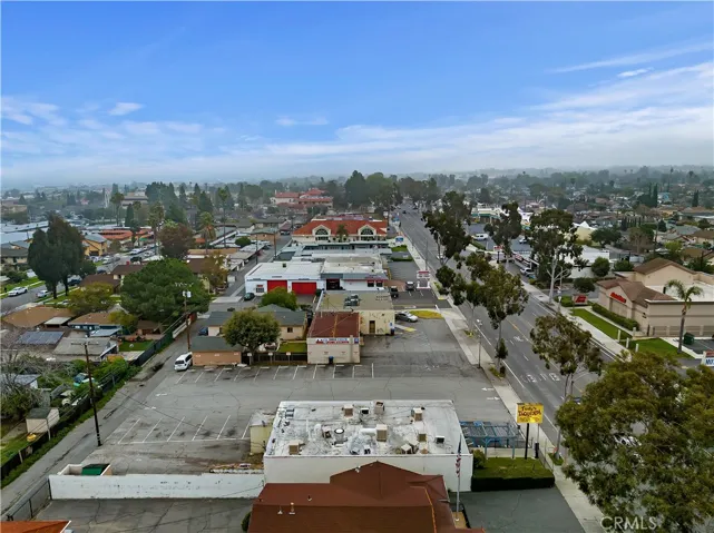 1013 W Sixth Street, Corona, California 92882