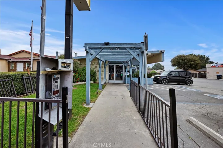 1013 W Sixth Street, Corona, California 92882