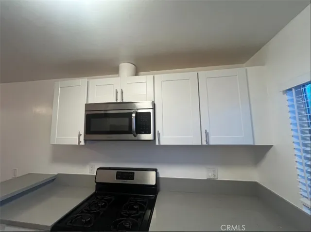 17010 W Sunset Boulevard 5, Pacific Palisades, California 90272
