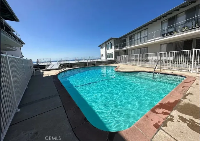 17010 W Sunset Boulevard 5, Pacific Palisades, California 90272