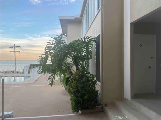 17010 W Sunset Boulevard 5, Pacific Palisades, California 90272