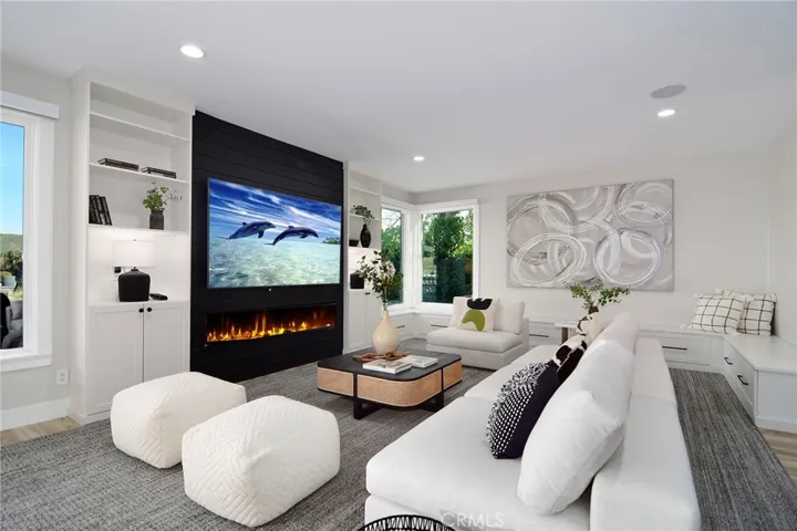 29219 Laro Drive, Agoura Hills, California 91301