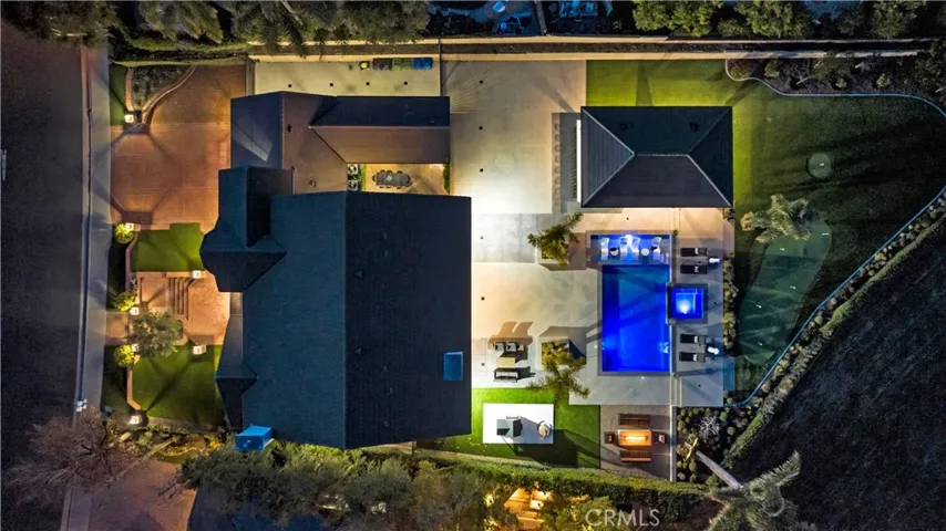 29219 Laro Drive, Agoura Hills, California 91301