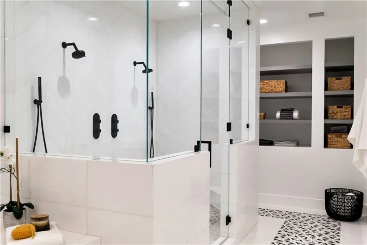 29219 Laro Drive, Agoura Hills, California 91301