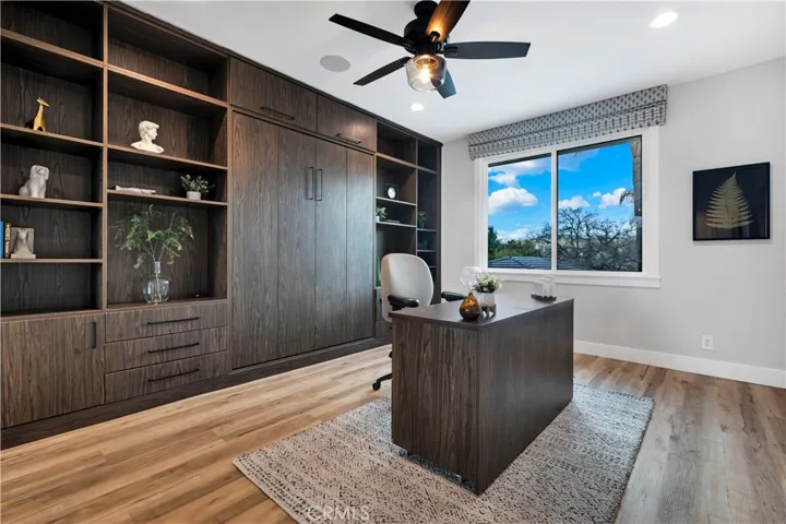 29219 Laro Drive, Agoura Hills, California 91301