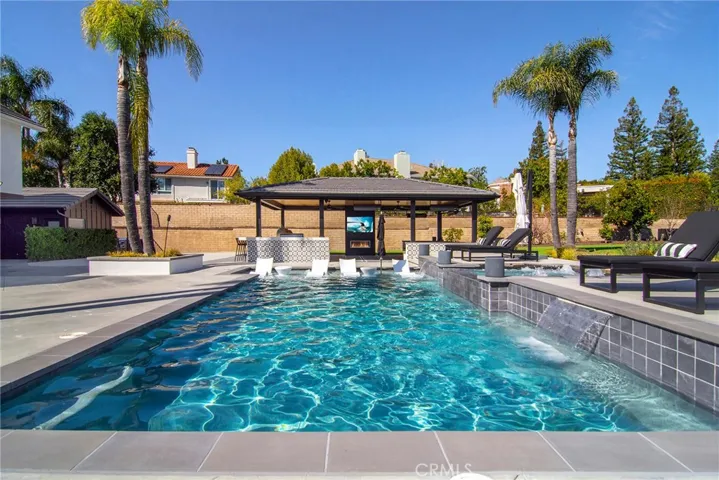 29219 Laro Drive, Agoura Hills, California 91301