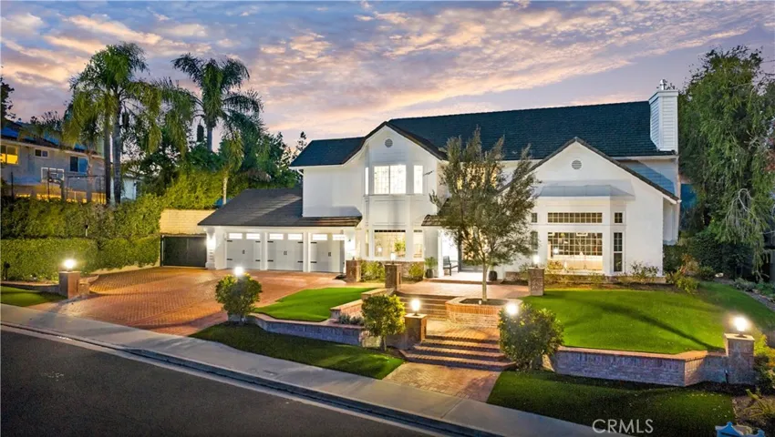 29219 Laro Drive, Agoura Hills, California 91301