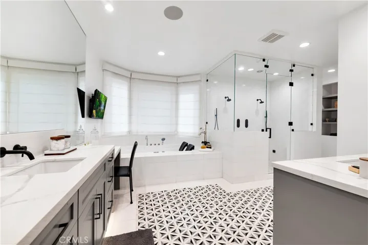 29219 Laro Drive, Agoura Hills, California 91301