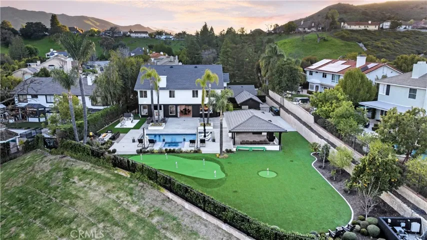 29219 Laro Drive, Agoura Hills, California 91301