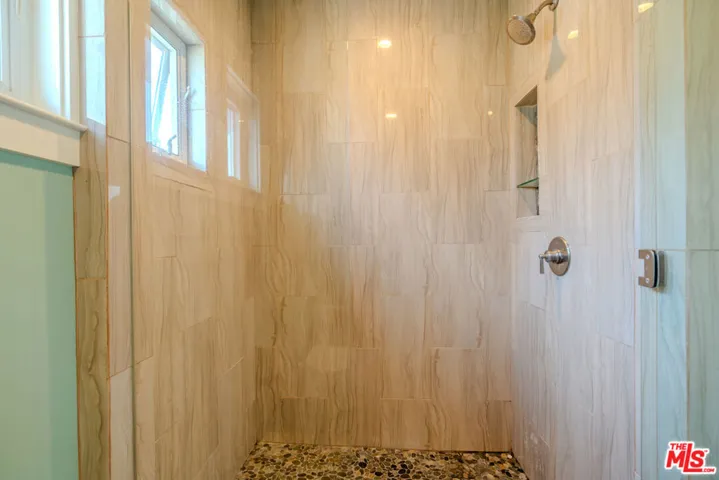 5903 Tellefson Road, Culver City, California 90230