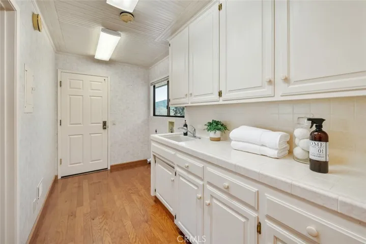 1818 Valle Vista Place, San Luis Obispo, California 93405