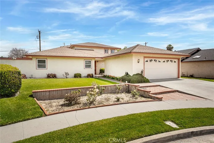 620 S Newcastle Drive, Anaheim, California 92804