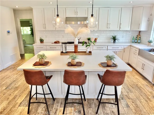 3392 Rowena Drive, Los Alamitos, California 90720