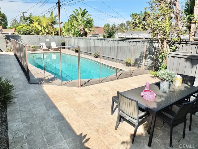 3392 Rowena Drive, Los Alamitos, California 90720