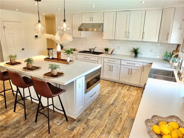 3392 Rowena Drive, Los Alamitos, California 90720