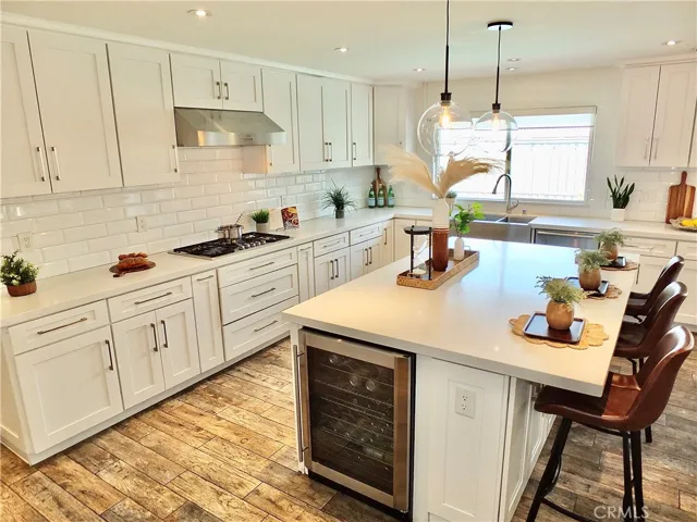 3392 Rowena Drive, Los Alamitos, California 90720
