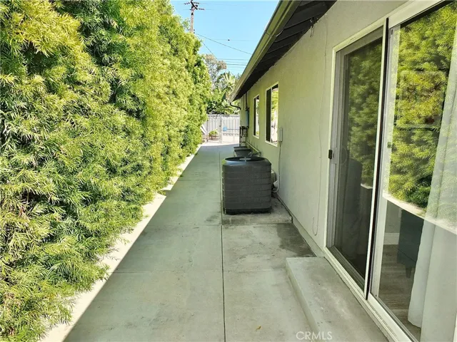 3392 Rowena Drive, Los Alamitos, California 90720