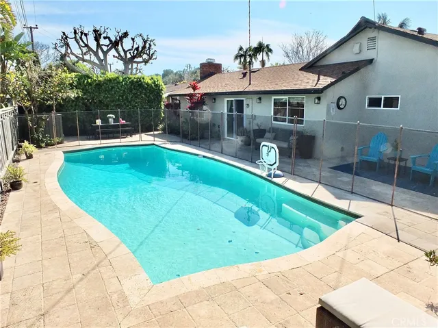 3392 Rowena Drive, Los Alamitos, California 90720