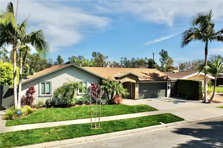 3392 Rowena Drive, Los Alamitos, California 90720