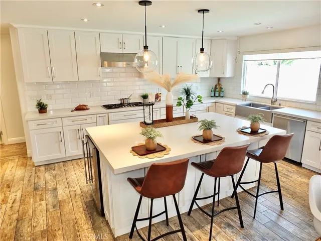 3392 Rowena Drive, Los Alamitos, California 90720