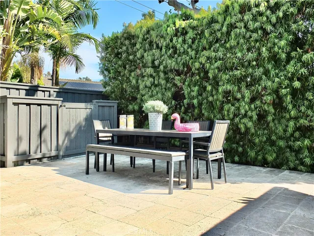 3392 Rowena Drive, Los Alamitos, California 90720