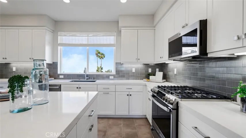 Photos shown are of model only- not actual homesite.