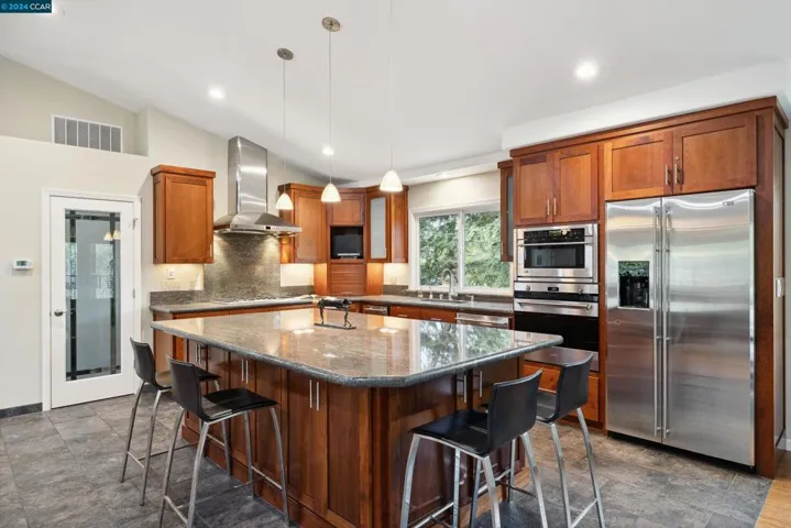 1035 North Thompson, Lafayette, California 94549