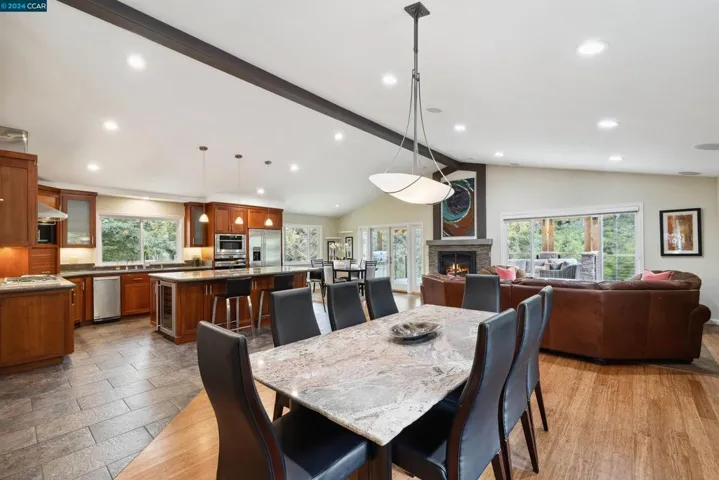 1035 North Thompson, Lafayette, California 94549