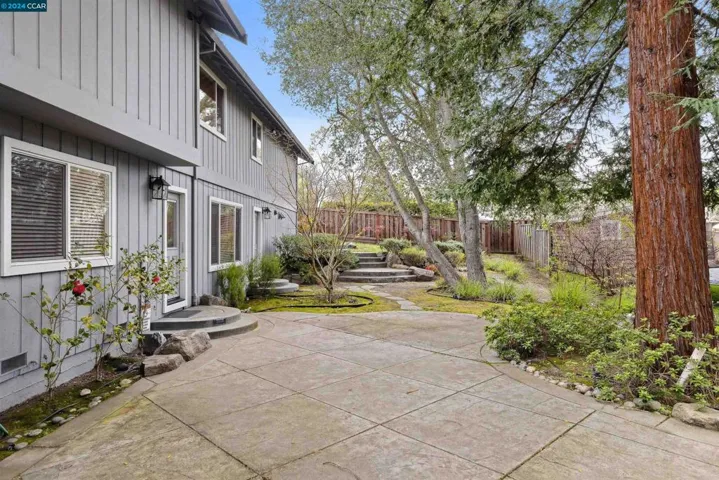 1035 North Thompson, Lafayette, California 94549