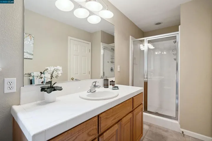1035 North Thompson, Lafayette, California 94549