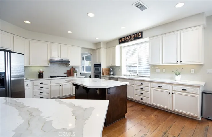 42362 Mountain View Court, Murrieta, California 92562