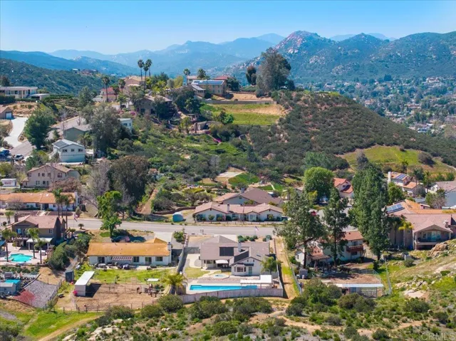 16319 Wikiup Rd, Ramona, California 92065