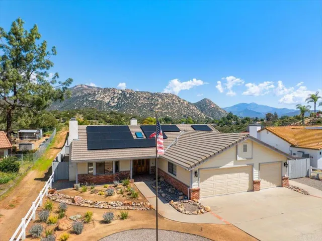 16319 Wikiup Rd, Ramona, California 92065