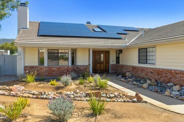 16319 Wikiup Rd, Ramona, California 92065