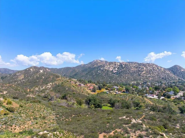 16319 Wikiup Rd, Ramona, California 92065