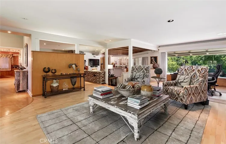 245 S Valley Street, Burbank, California 91505