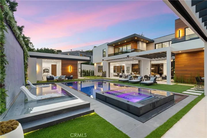 10052 Hillgrove Drive, Los Angeles, California 90210