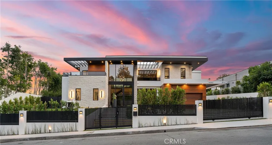 10052 Hillgrove Drive, Los Angeles, California 90210